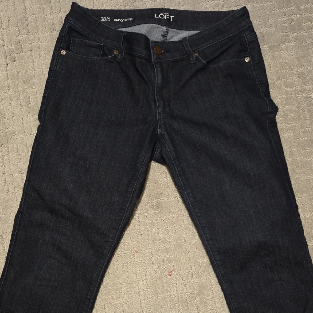 LOFT Curvy Crop Jeans